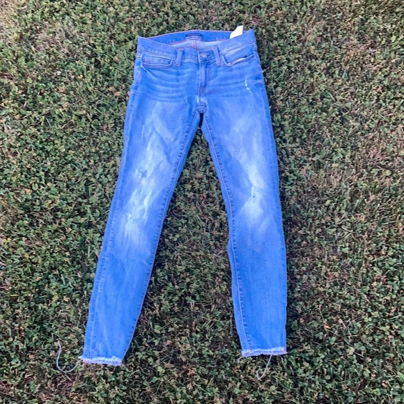 Tommy Hilfiger Jeans! - Picture 1 of 2